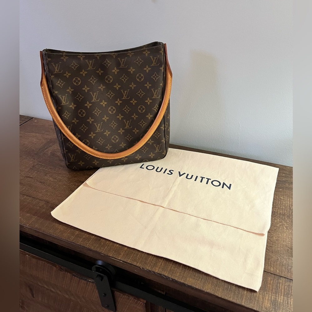 ❌ SOLD ❤️ Louis Vuitton Looping GM Shoulder Bag